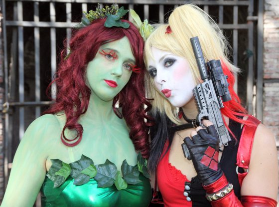 poison_ivy_and_harley_quinn_by_elena_luna-d62c5uj