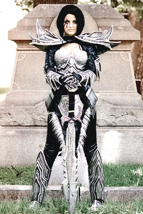 Daedric Armor from Skyrim Cosplay http://geekxgirls.com/article.php?ID=2864
