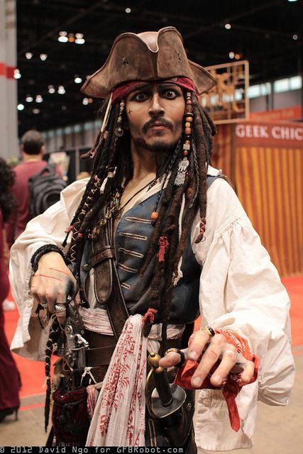 Pirates of the Caribbean Cosplays Bring You to Take Adventure