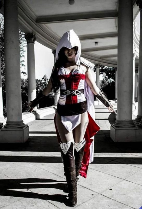 Master Heroes Cosplay Made by a Woman