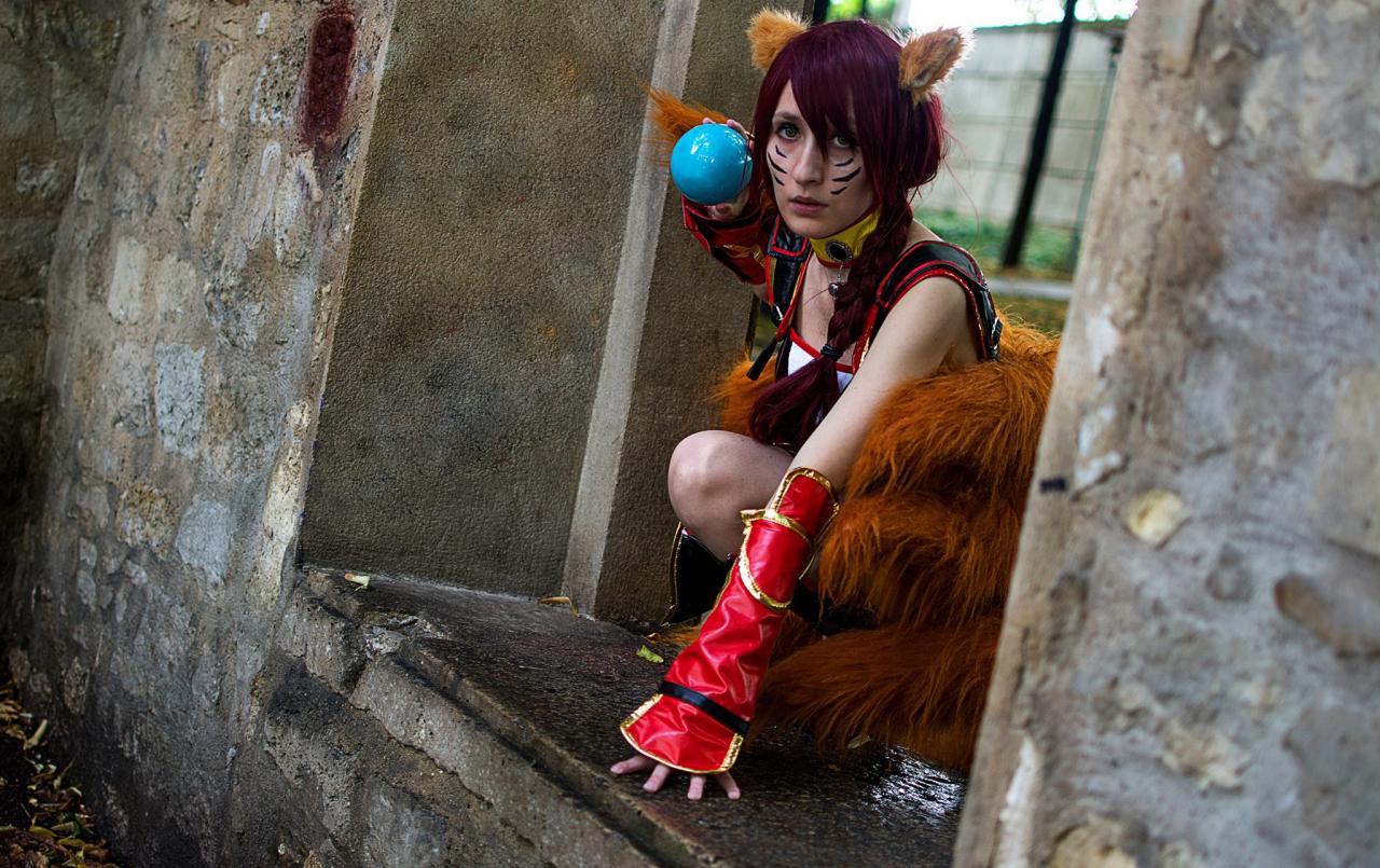 9 League of Legends Cosplay