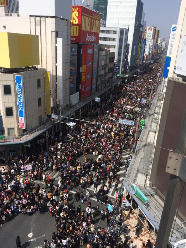 Cosplay Overruns the Streets of Osaka
