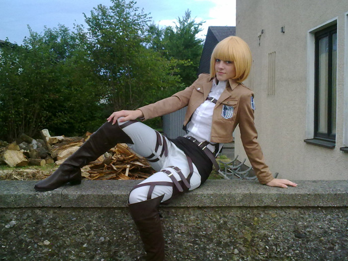 attack-on-titan-cosplay-outfit