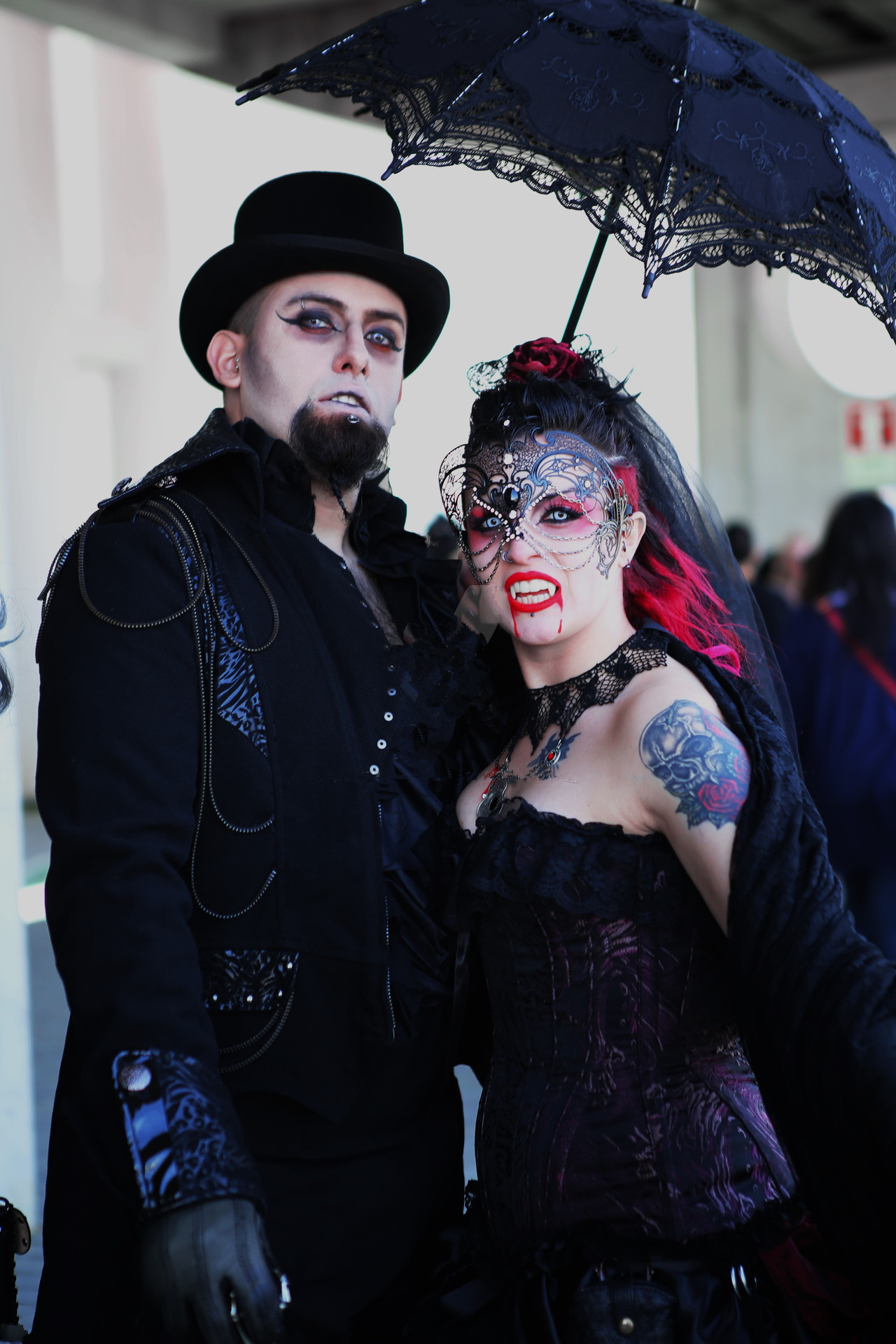 13 Great Vampire Cosplay Ideas for Women Halloween Costumes - Rolecosplay