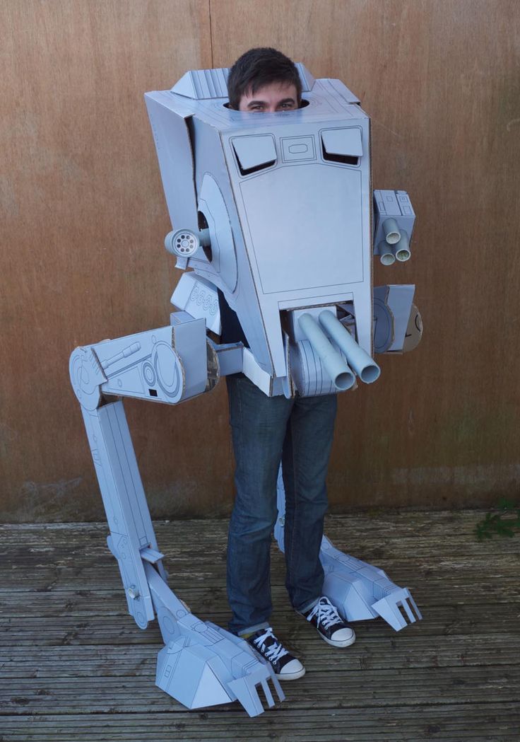 12 Greatest Cardboard Cosplay Ideas - Rolecosplay