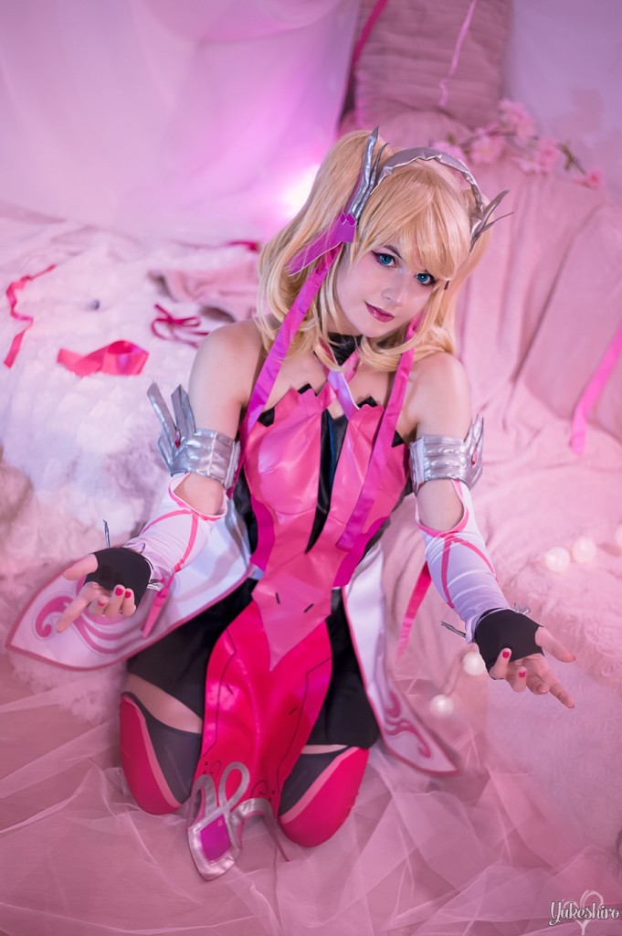 Pink Mercy Cosplay Review by Yukeshiro-3
