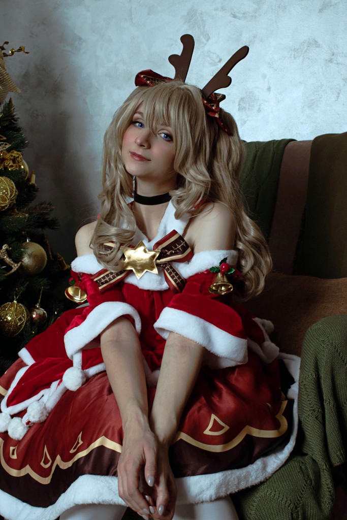 Christmas themed cosplay you can't miss5