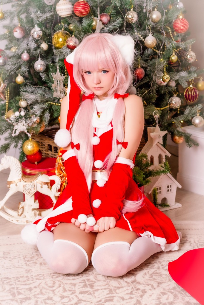 Christmas themed cosplay you can't miss9